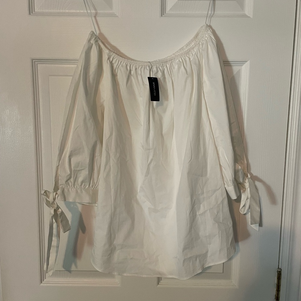 NWT- off the shoulder blouse from R & W